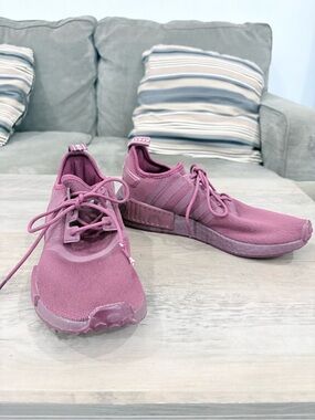Adidas ”Victory Crimson” Women's Knit Lace-Up Sneakers